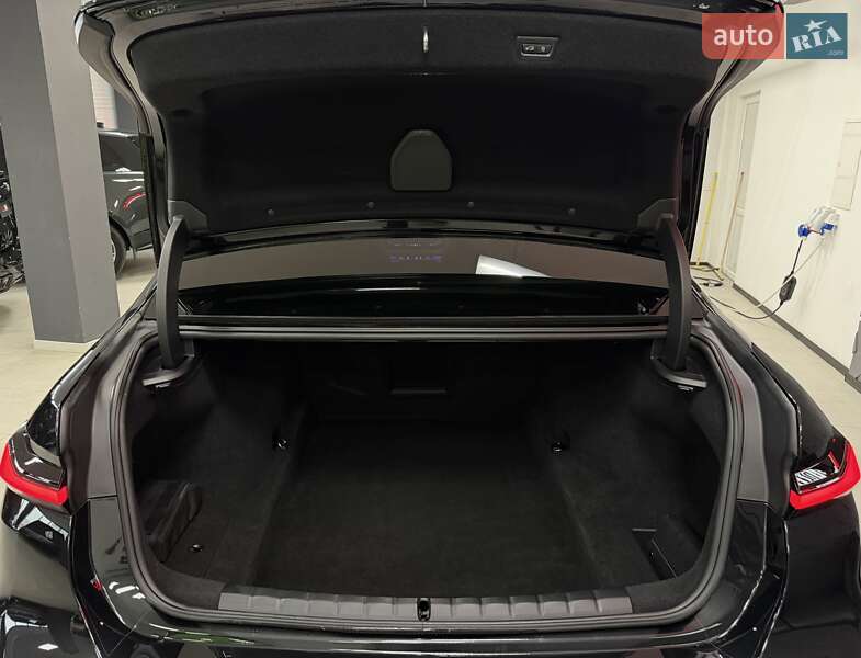 Седан BMW 7 Series 2023 в Тернополі