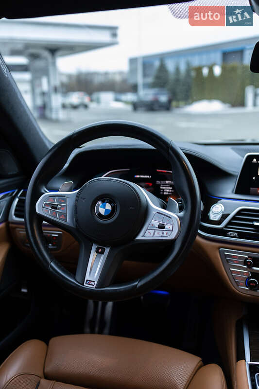 Седан BMW 7 Series 2019 в Львове