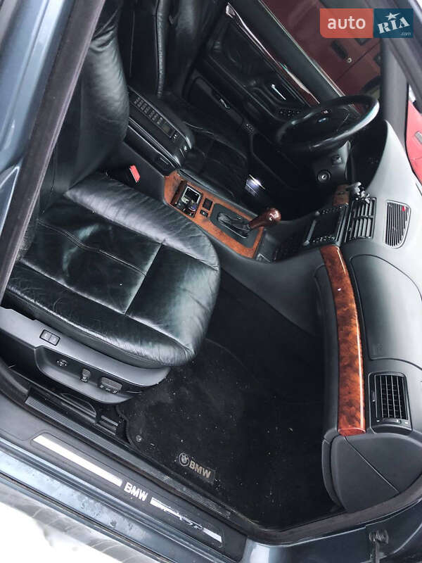 Седан BMW 7 Series 2000 в Городище фото 7 Седан BMW 7 Series 2000 в Городище