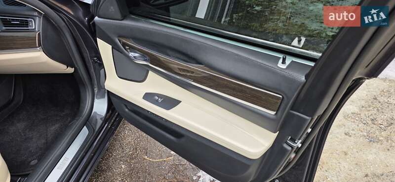 Седан BMW 7 Series 2012 в Одессе фото 10 Седан BMW 7 Series 2012 в Одессе