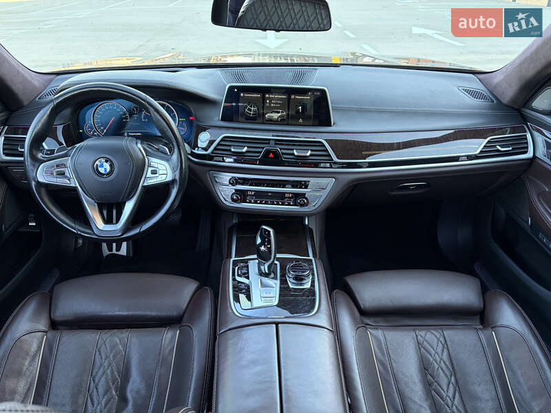 Седан BMW 7 Series 2017 в Ужгороде фото 67 Седан BMW 7 Series 2017 в Ужгороде