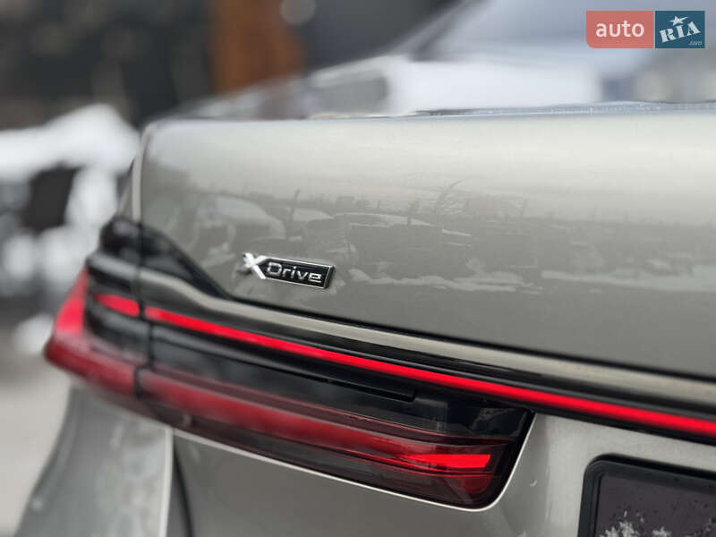 Седан BMW 7 Series 2019 в Киеве