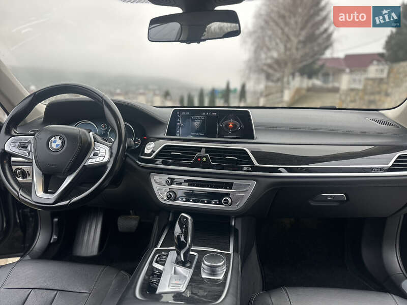 Седан BMW 7 Series 2016 в Могилев-Подольске фото 25 Седан BMW 7 Series 2016 в Могилев-Подольске