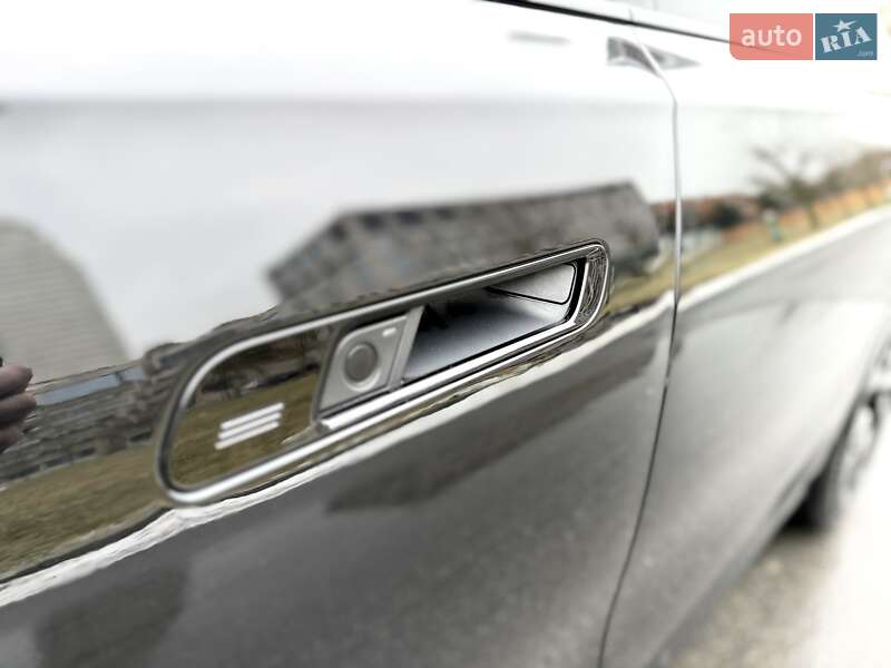 Седан BMW 7 Series 2023 в Киеве фото 7 Седан BMW 7 Series 2023 в Киеве