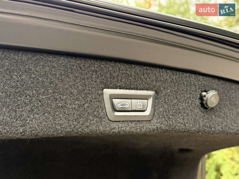 Седан BMW 7 Series 2020 в Ровно