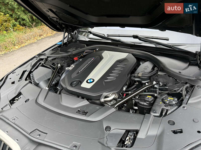 Седан BMW 7 Series 2020 в Ровно