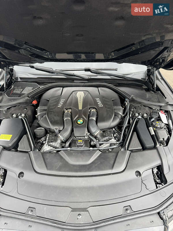 Седан BMW 7 Series 2015 в Киеве фото 12 Седан BMW 7 Series 2015 в Киеве