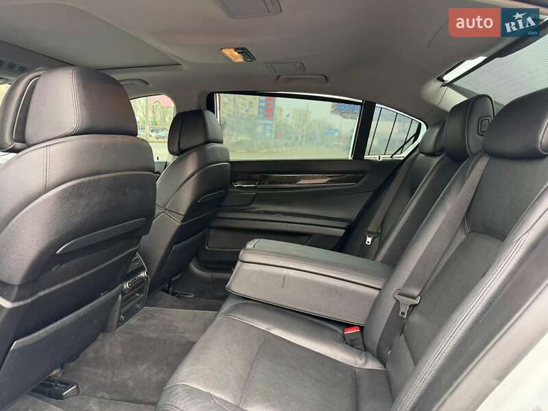 Седан BMW 7 Series 2011 в Одессе