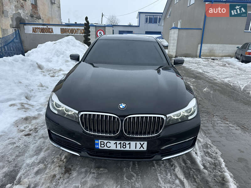 Седан BMW 7 Series 2015 в Самборе фото 6 Седан BMW 7 Series 2015 в Самборе