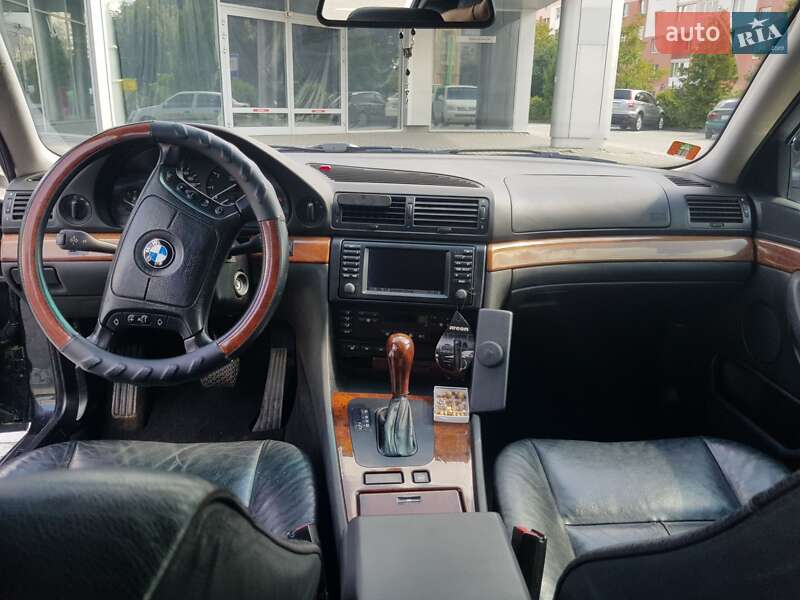Седан BMW 7 Series 2001 в Львове