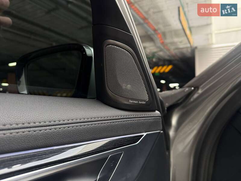 Седан BMW 7 Series 2020 в Киеве