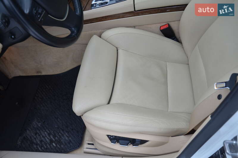 Седан BMW 7 Series 2010 в Харькове