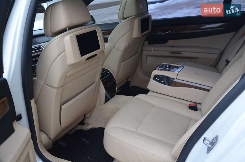 Седан BMW 7 Series 2010 в Харькове