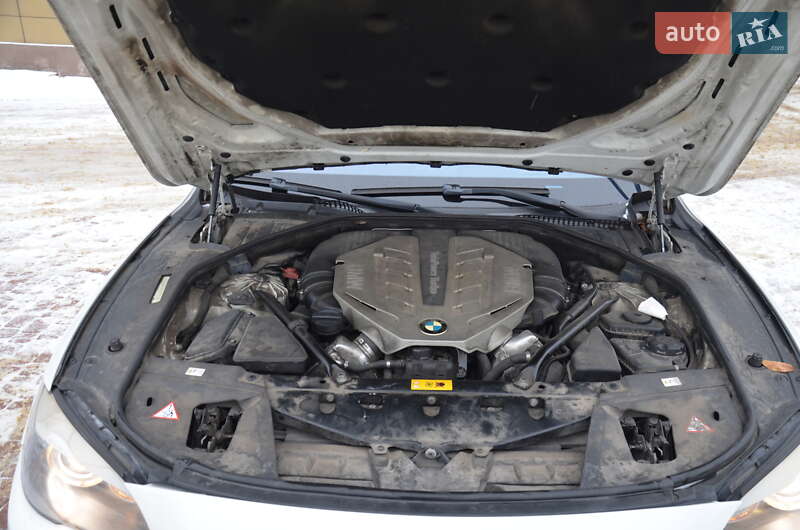 Седан BMW 7 Series 2010 в Харькове