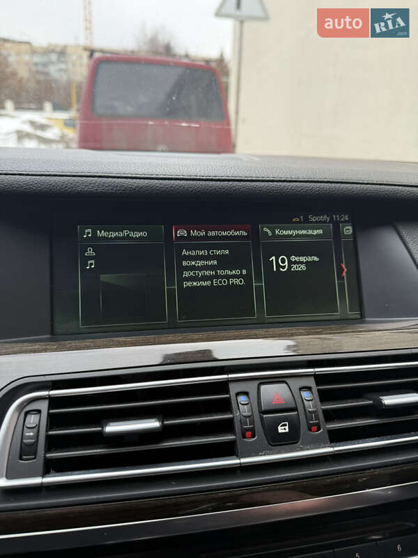 Седан BMW 7 Series 2011 в Львове