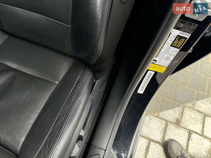 Седан BMW 7 Series 2011 в Львове