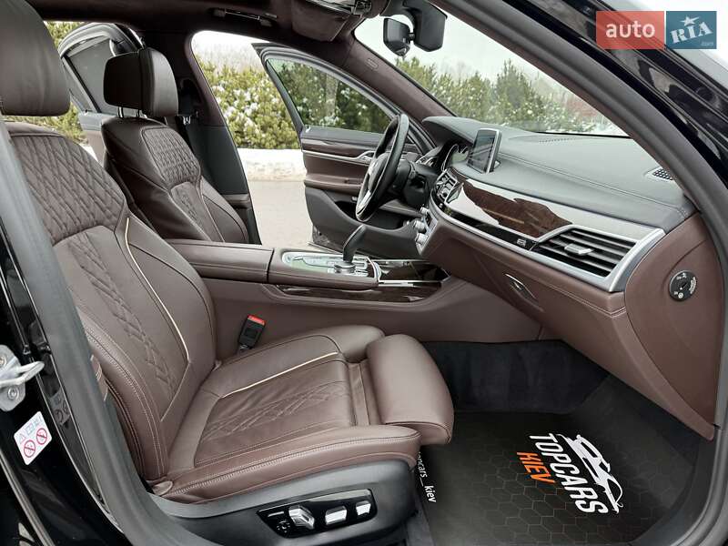 Седан BMW 7 Series 2017 в Киеве