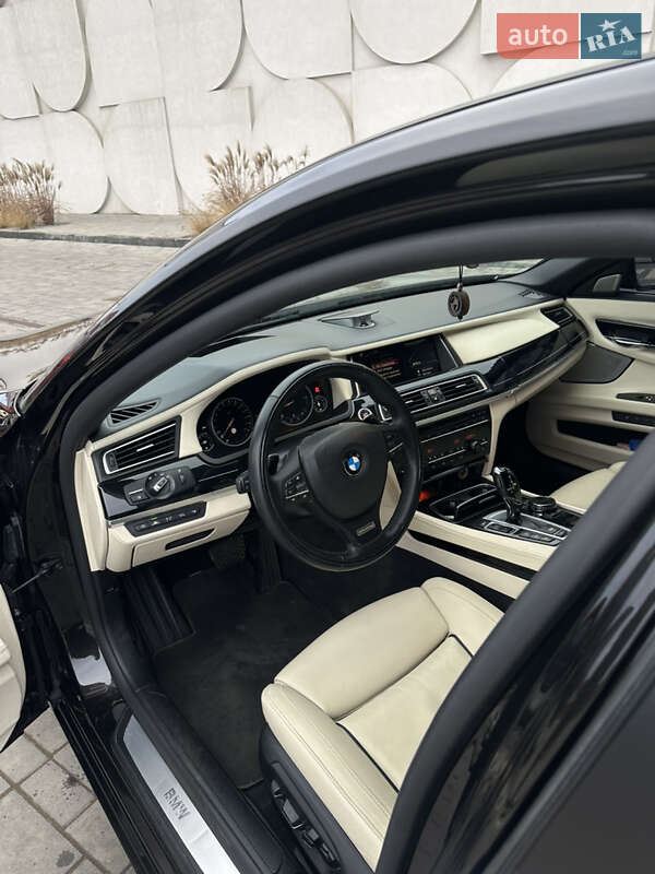 Седан BMW 7 Series 2014 в Луцке