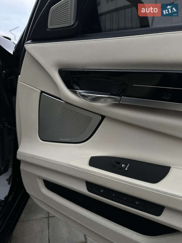 Седан BMW 7 Series 2014 в Луцке