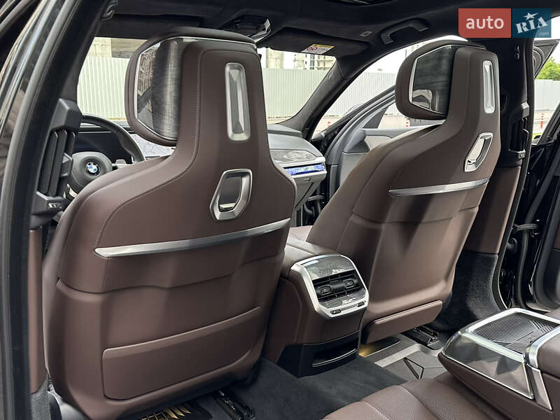 Седан BMW 7 Series 2022 в Киеве