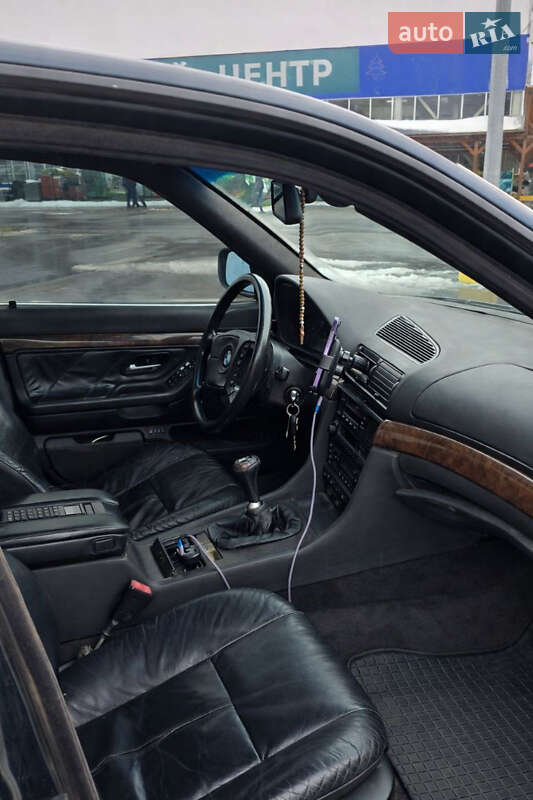 Седан BMW 7 Series 1997 в Кропивницком