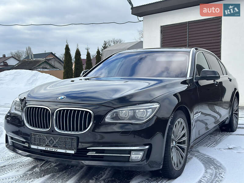 Седан BMW 7 Series 2013 в Владимире