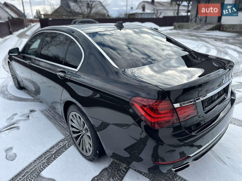Седан BMW 7 Series 2013 в Владимире