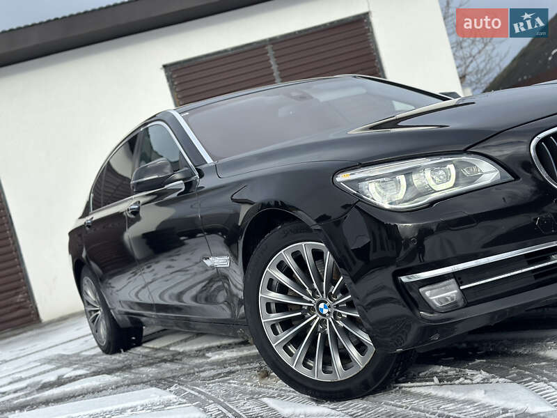 Седан BMW 7 Series 2013 в Владимире