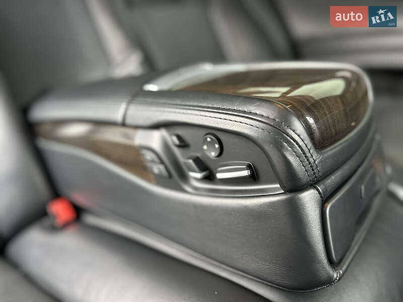 Седан BMW 7 Series 2013 в Владимире