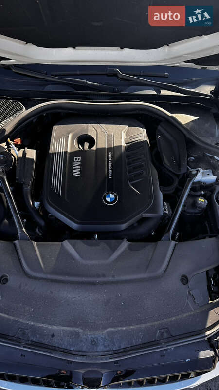 Седан BMW 7 Series 2016 в Львове