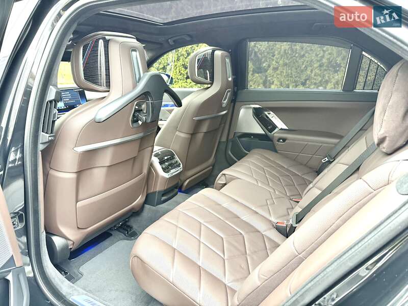 Седан BMW 7 Series 2023 в Днепре