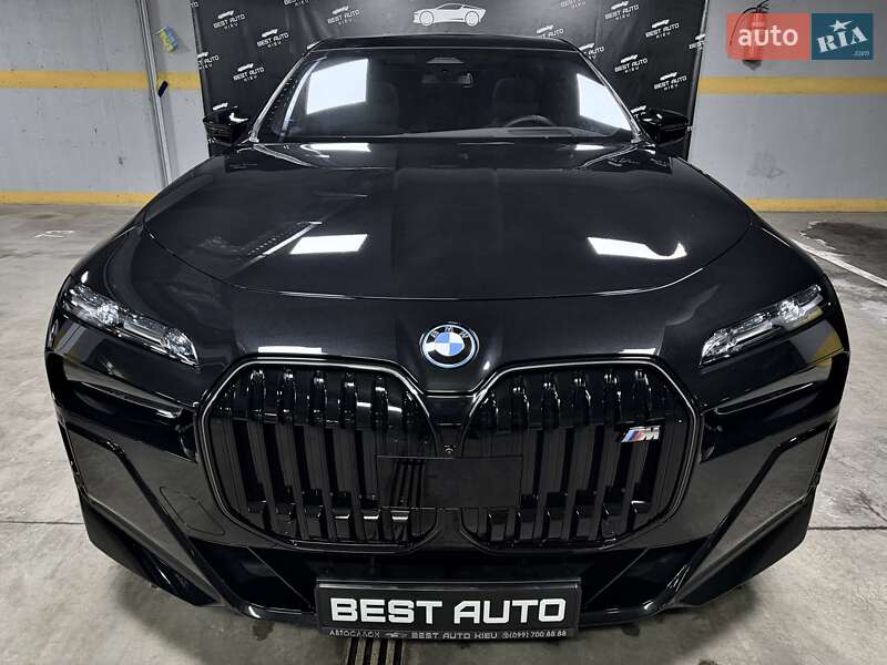 Седан BMW 7 Series 2024 в Киеве
