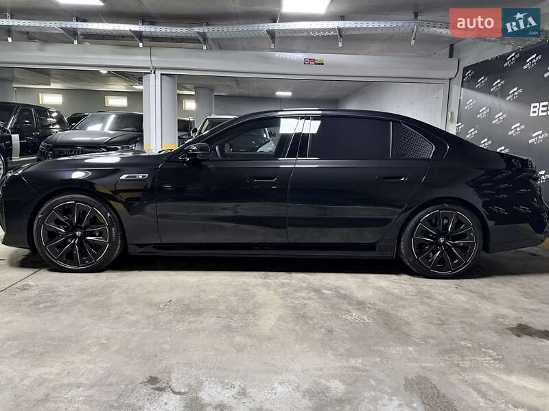 Седан BMW 7 Series 2024 в Киеве
