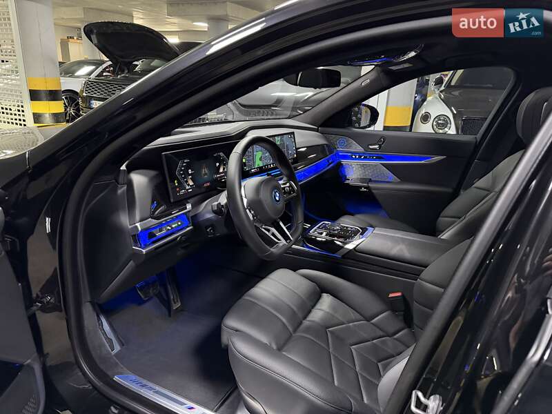 Седан BMW 7 Series 2024 в Киеве