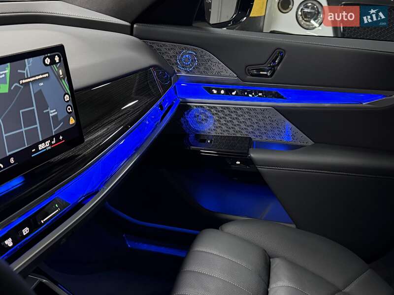 Седан BMW 7 Series 2024 в Киеве