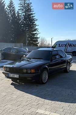 Седан BMW 7 Series 1989 в Комарному