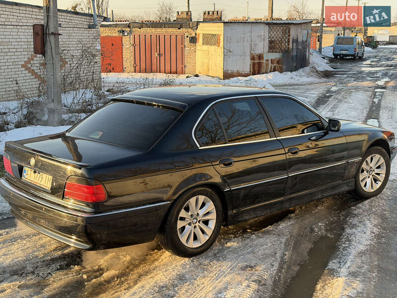 Седан BMW 7 Series 2000 в Луцке