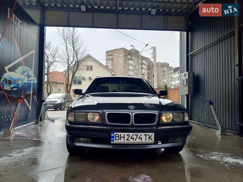 BMW 7 Series 1995