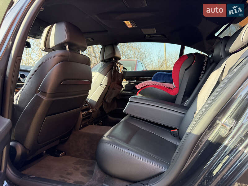 Седан BMW 7 Series 2015 в Ивано-Франковске