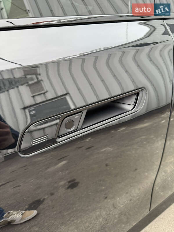 Седан BMW 7 Series 2024 в Харькове