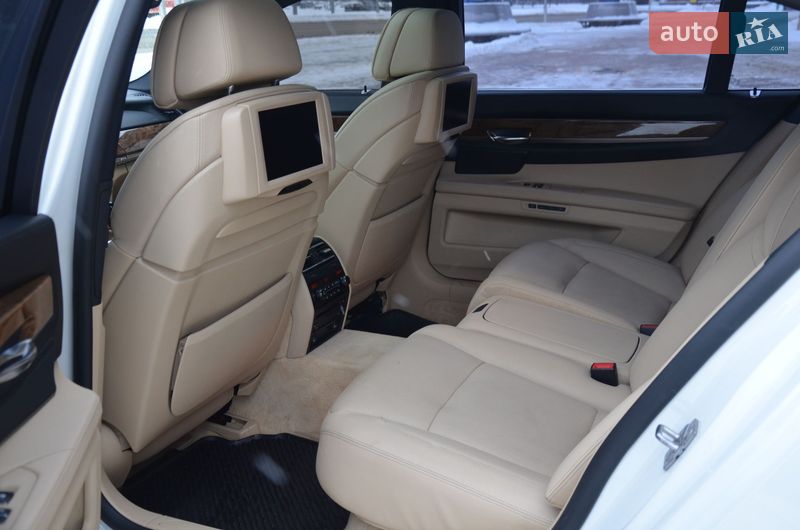 Седан BMW 7 Series 2010 в Харькове