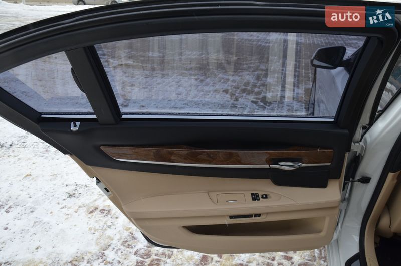 Седан BMW 7 Series 2010 в Харькове