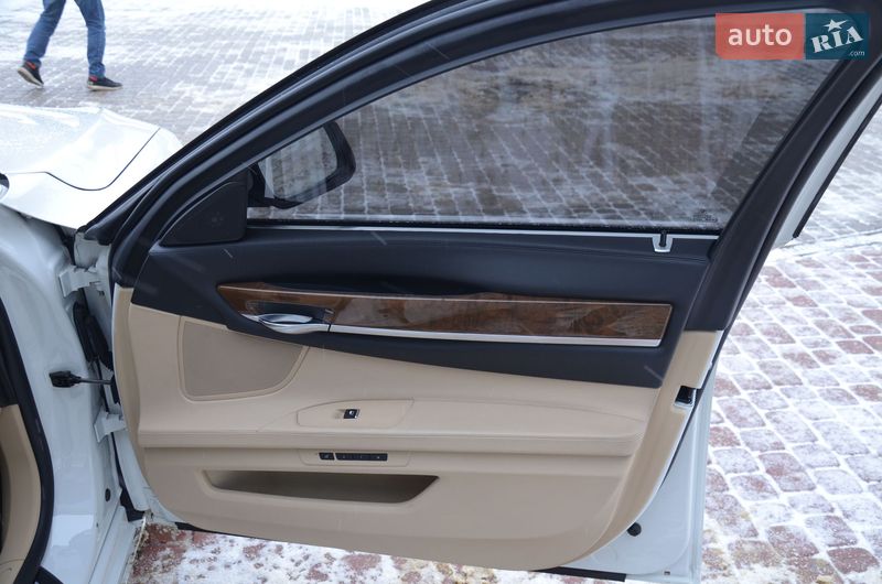 Седан BMW 7 Series 2010 в Харькове