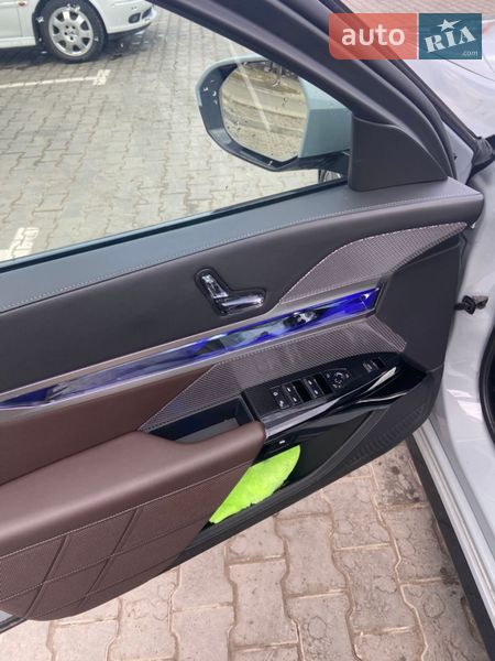 Седан BMW 7 Series 2024 в Каменском