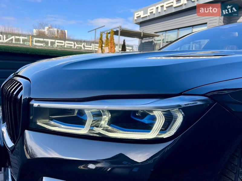 Седан BMW 7 Series 2022 в Киеве