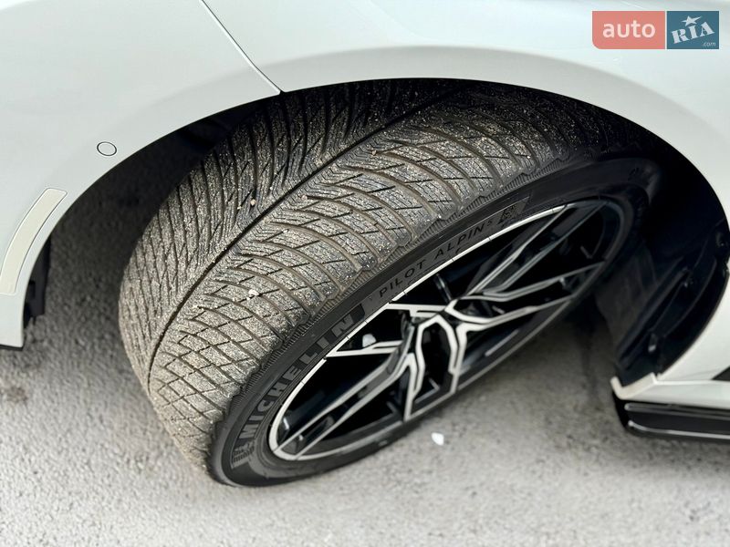 Седан BMW 7 Series 2019 в Києві