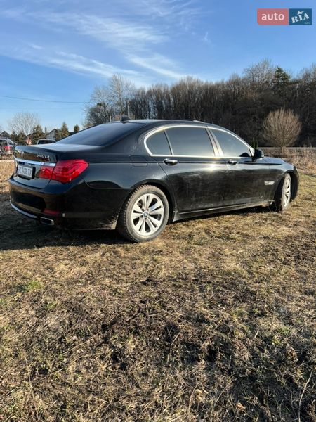 Седан BMW 7 Series 2012 в Львове
