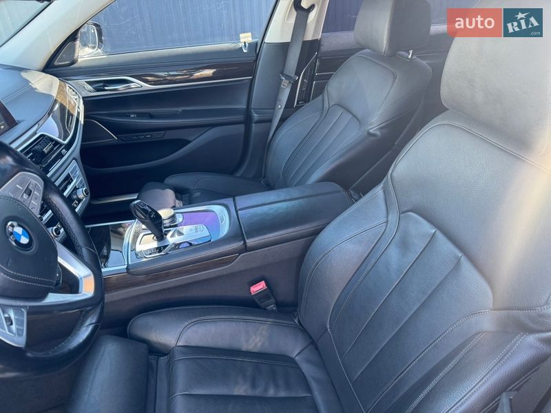 Седан BMW 7 Series 2019 в Киеве