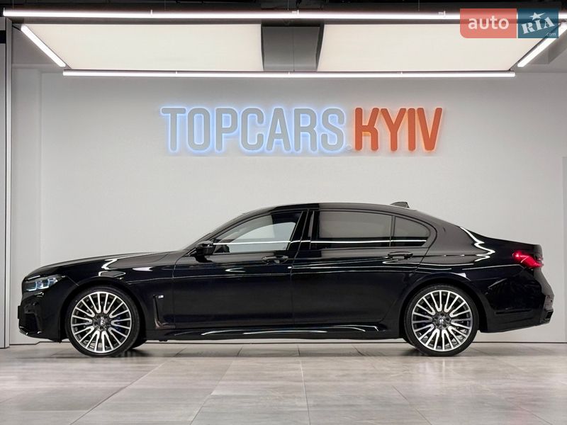 Седан BMW 7 Series 2022 в Киеве