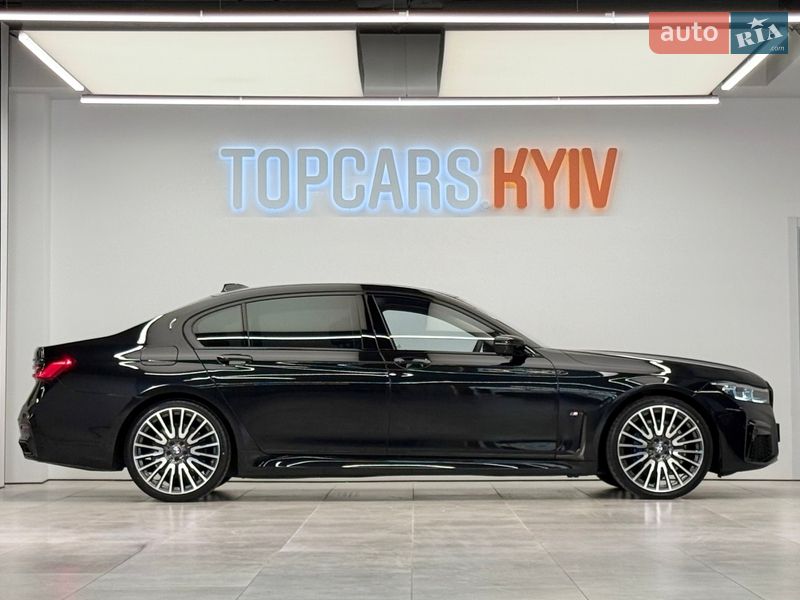 Седан BMW 7 Series 2022 в Киеве